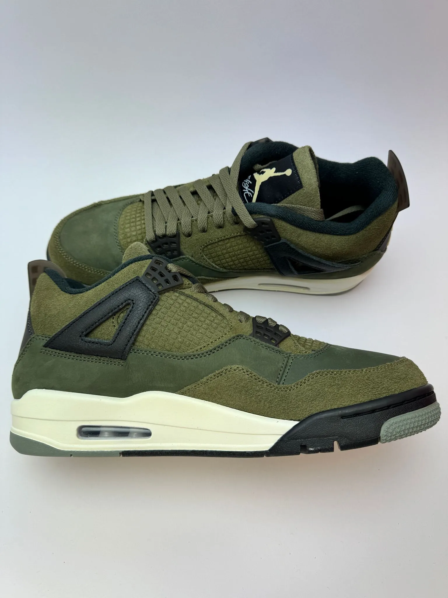 Air Jordan 4 Retro "Craft Medium Olive"