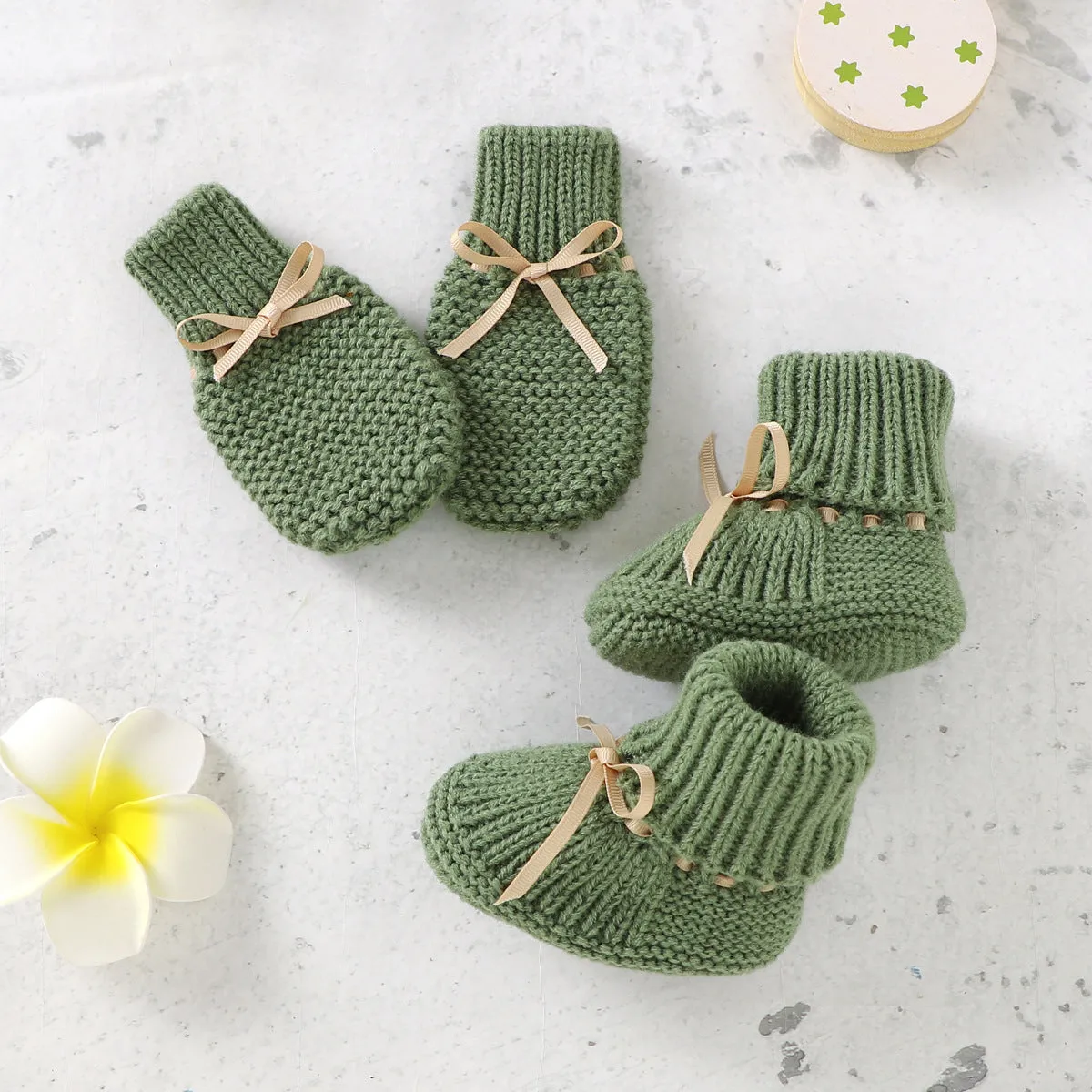 Baby Boys Girls Solid Color Knitted Gloves and Shoes Set