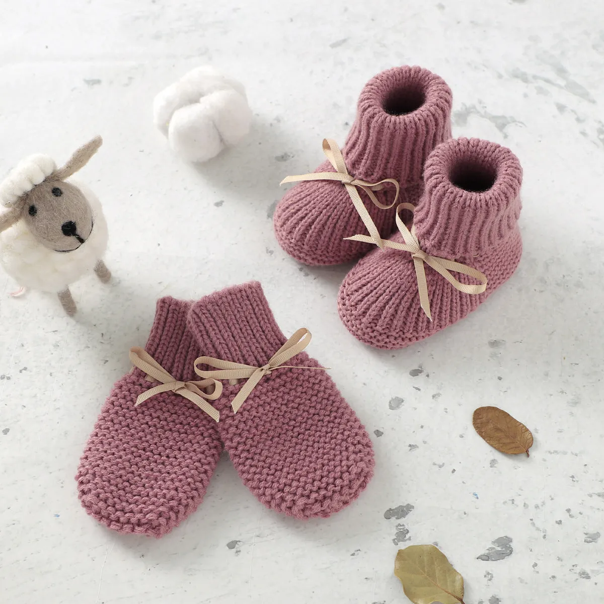 Baby Boys Girls Solid Color Knitted Gloves and Shoes Set