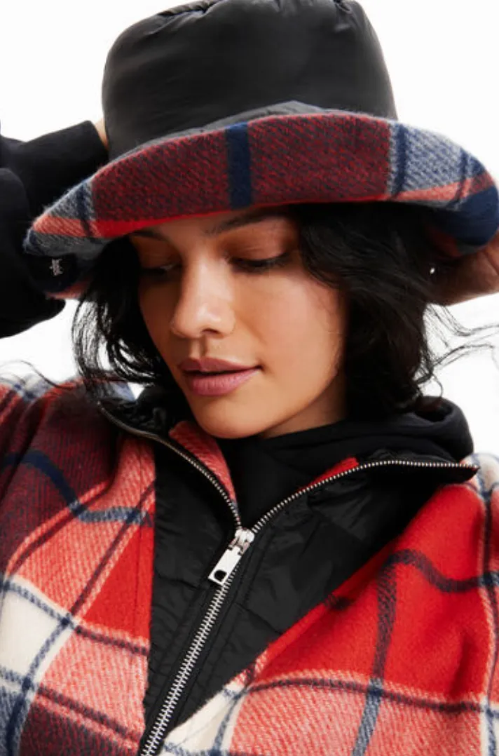 Desigual hat, plaid bucket