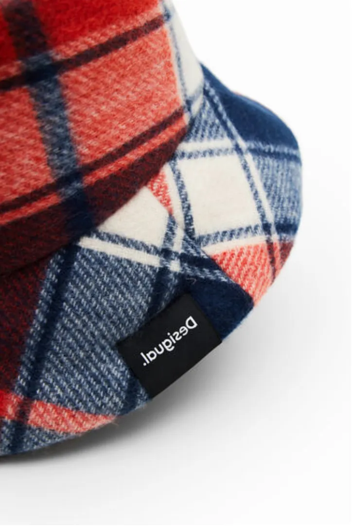 Desigual hat, plaid bucket