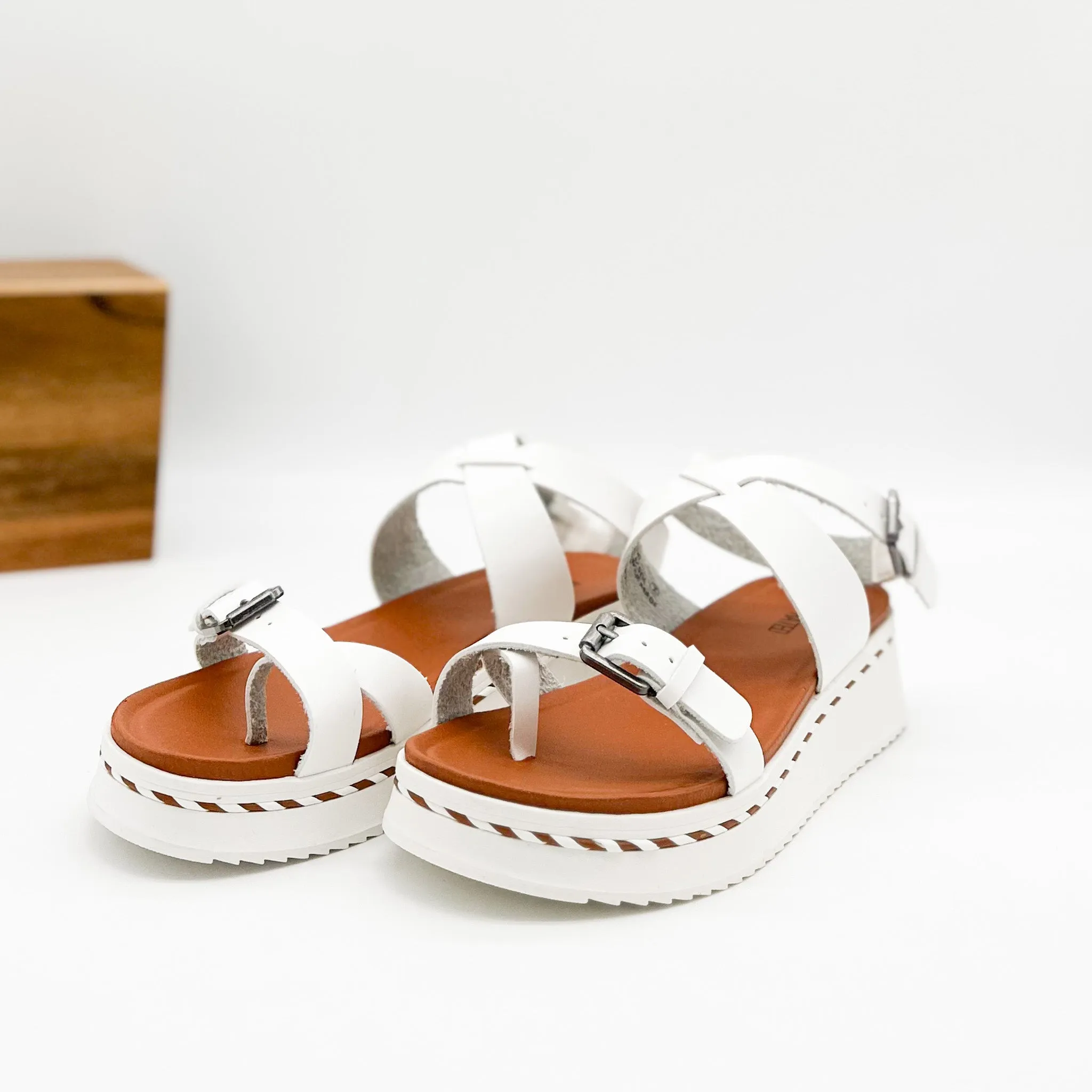 Enna Sandal in White