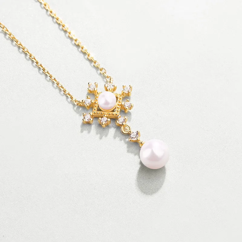 Gold Snowflake Pearl Necklace