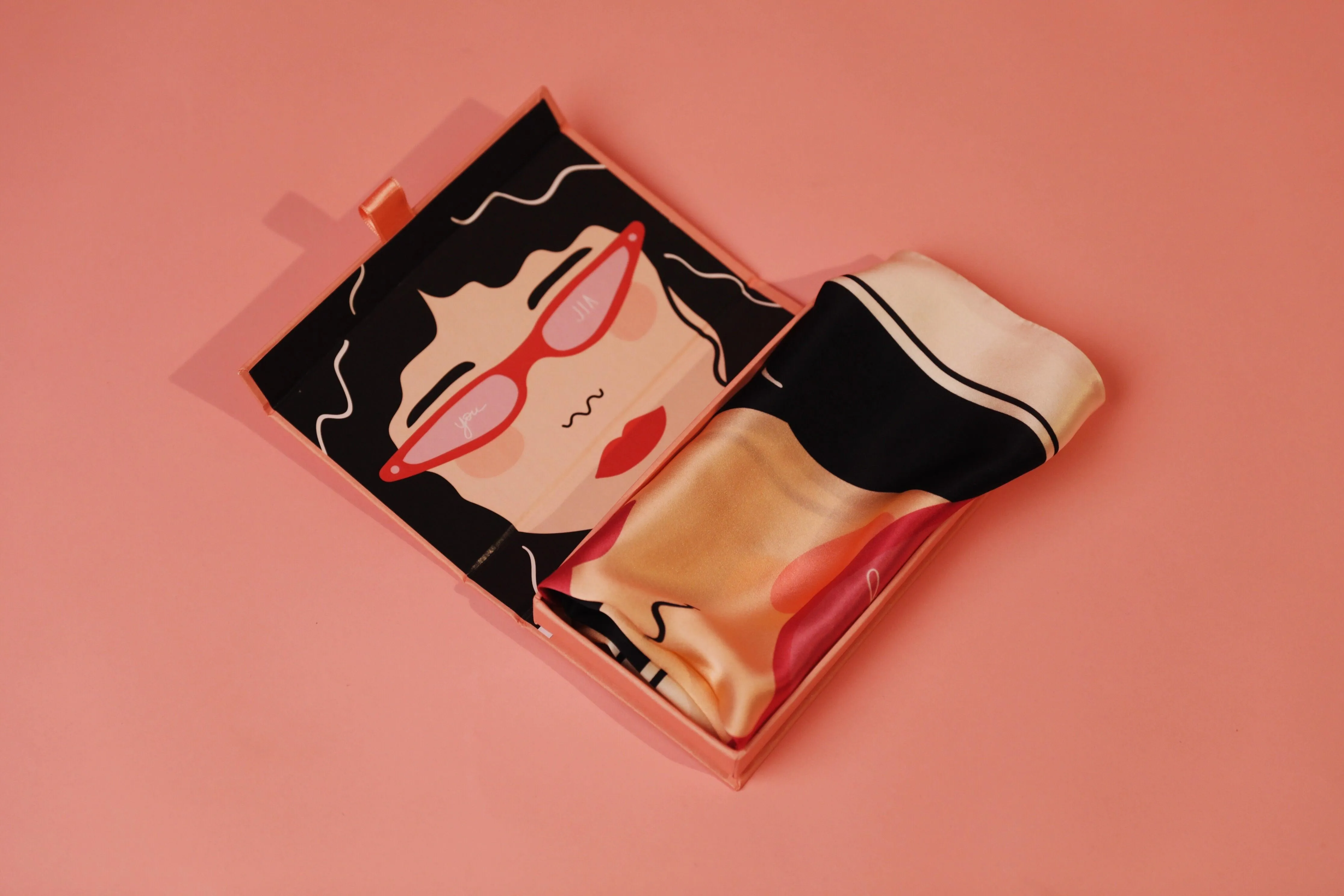 ‘LOVE IN THE GLASSES’ SILK SCARF