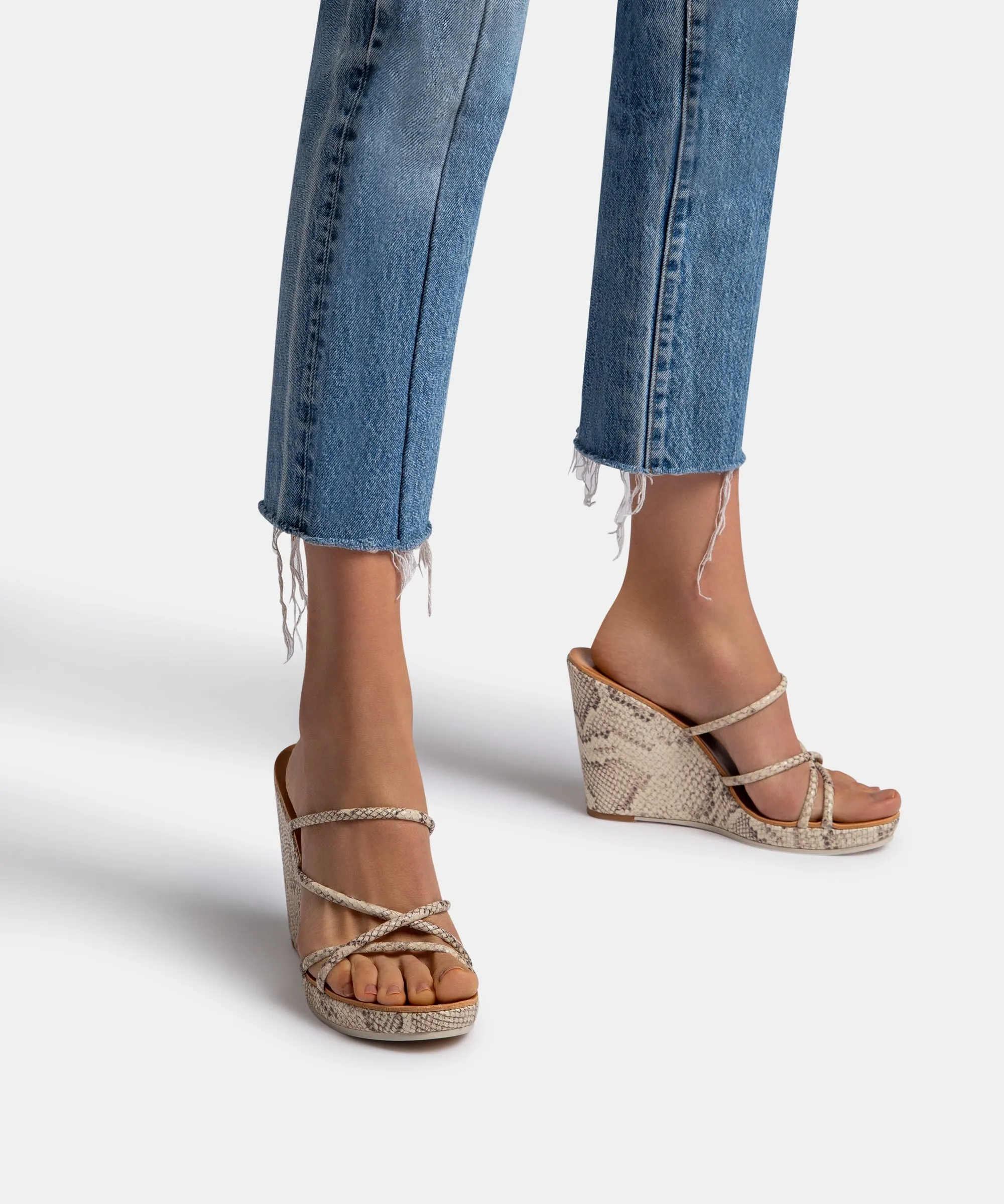 NAYA WEDGES IN BONE SNAKE PRINT LEATHER - re:vita