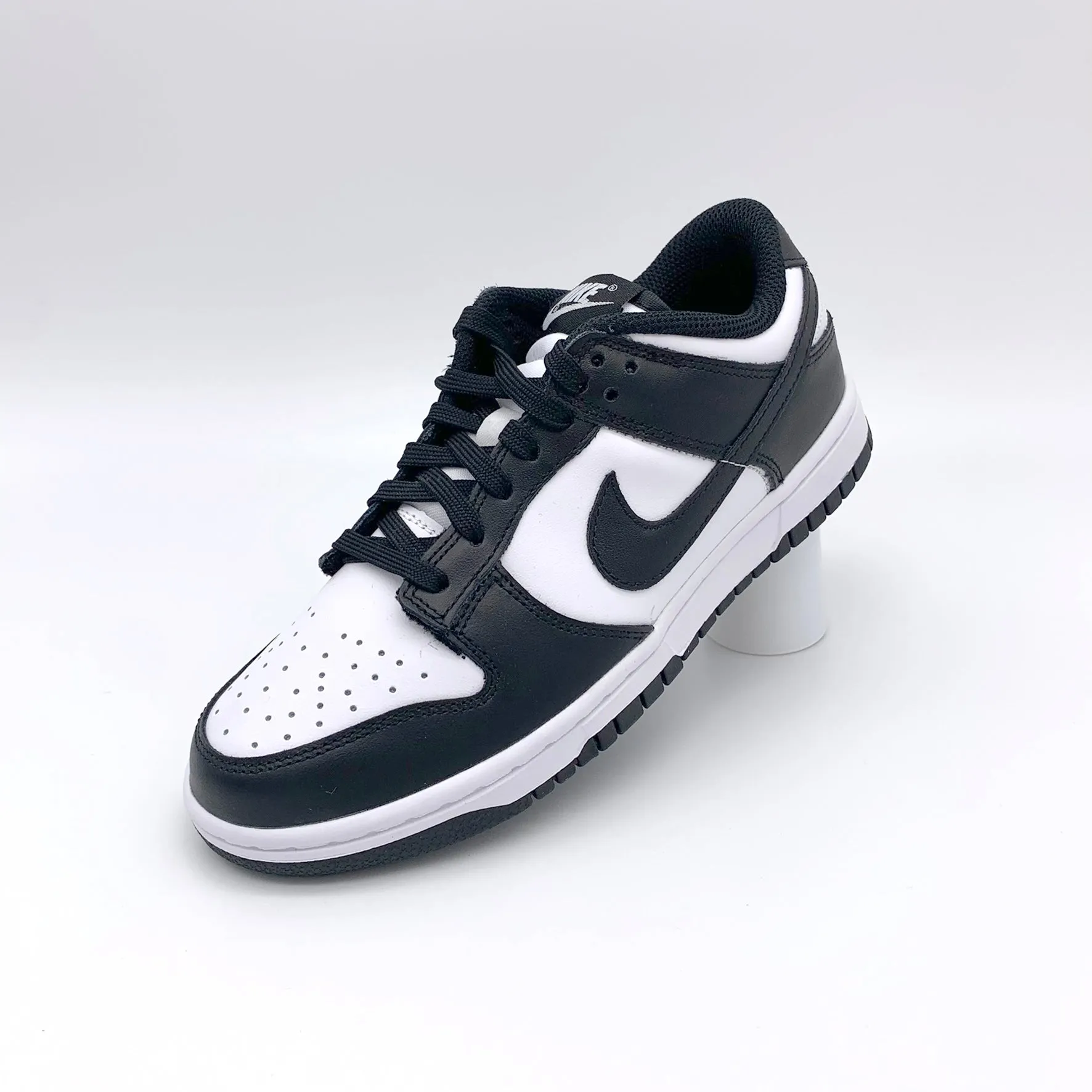 Nike Dunk Low Retro White Black Panda