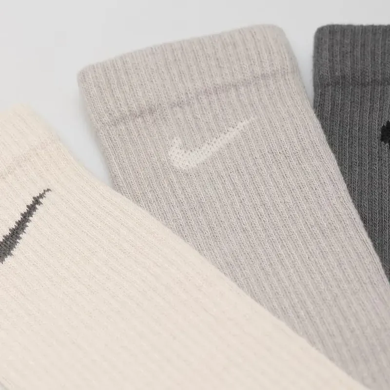 Nike Swoosh Logo Socks - One Set of Three Pairs [SX6888-991]