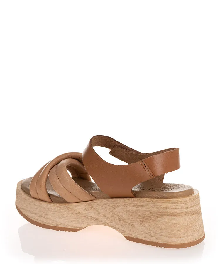 Pitillos 1505 Camel Leather Summer Wedge